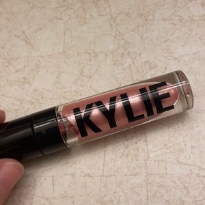 Kylie Cosmetics Glitter Eyes Roses Are Red